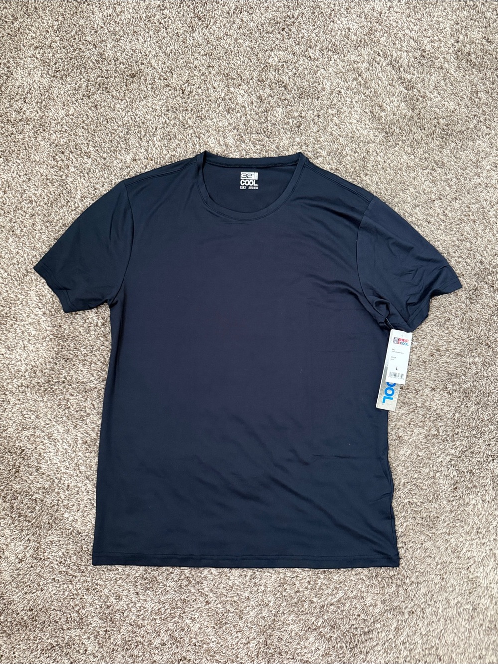 NWT 32 Cool Men’s Navy Performance Shirt